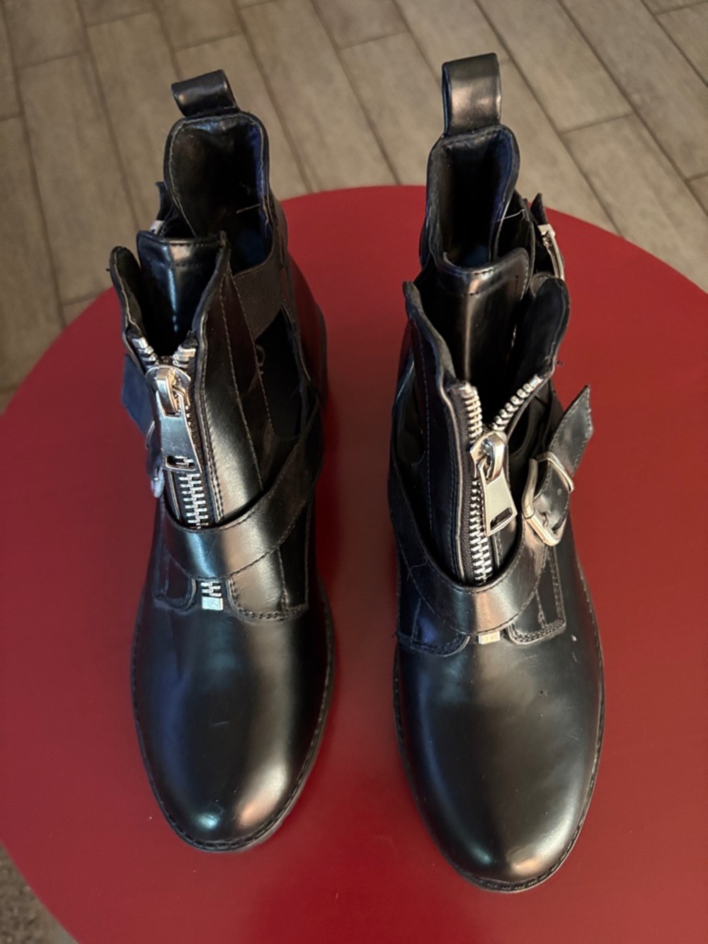 C’M Paris Black Zip-Front Women's Ankle Boots
